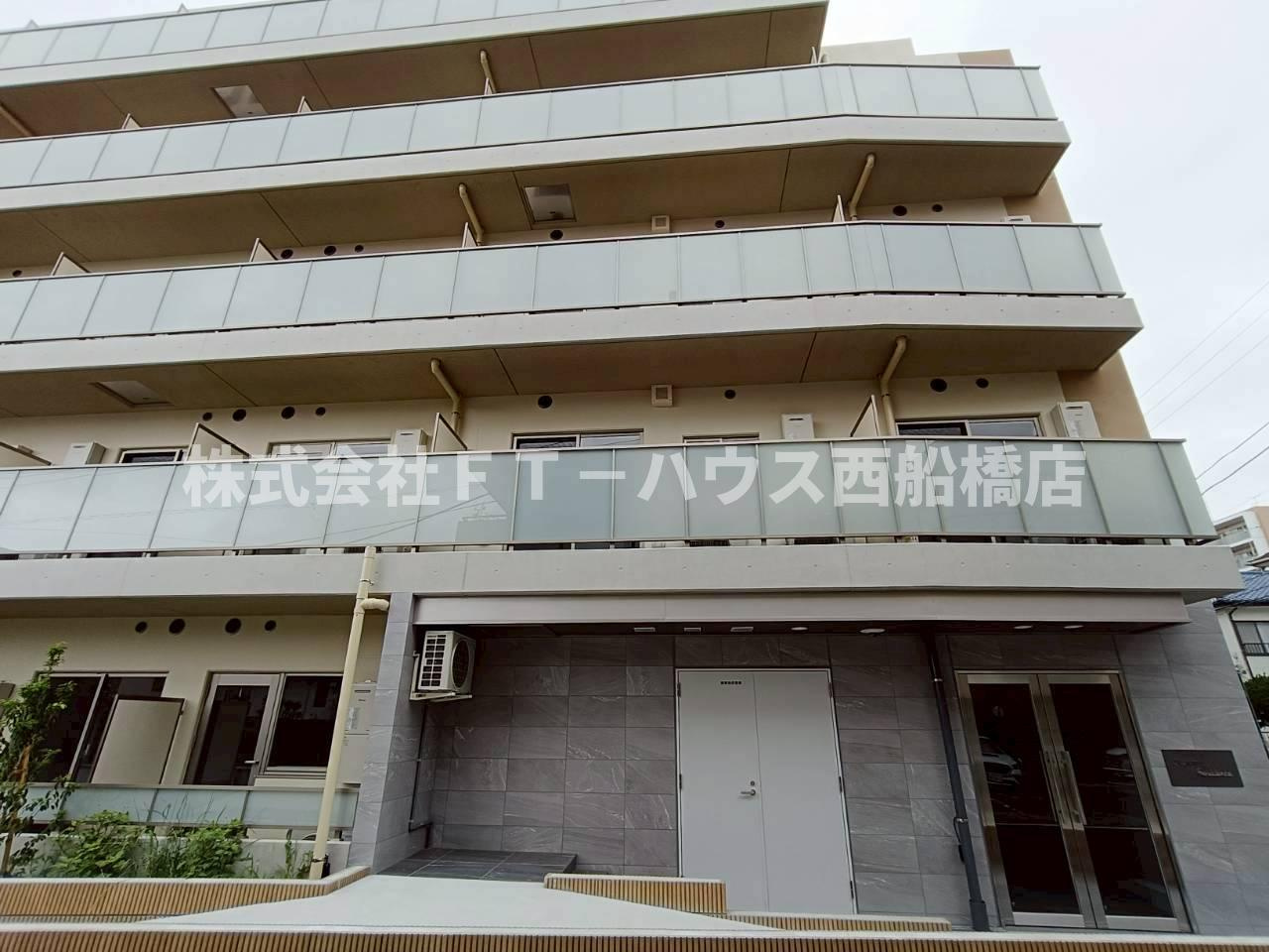 Alivis原木中山の外観