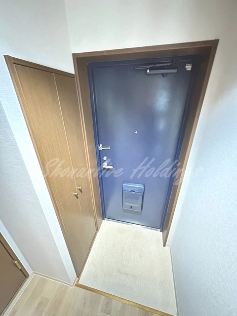 横浜市戸塚区上倉田町の賃貸マンションの玄関
