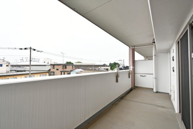 ライオンズ蓮田レスティアコートのバルコニー