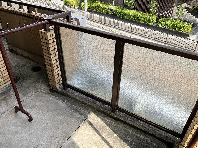 中桜塚4丁目マンションのバルコニー