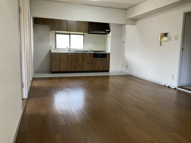 中桜塚4丁目マンションの居間・リビング