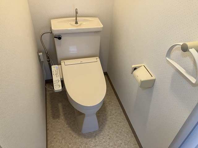 中桜塚4丁目マンションのトイレ