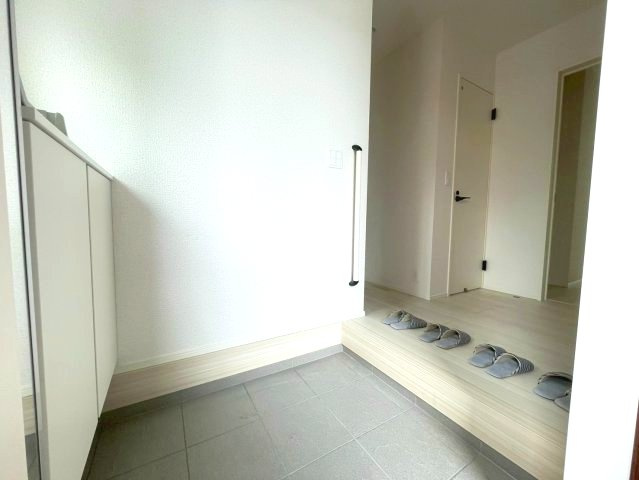 廿日市市前空4丁目　№36369の玄関