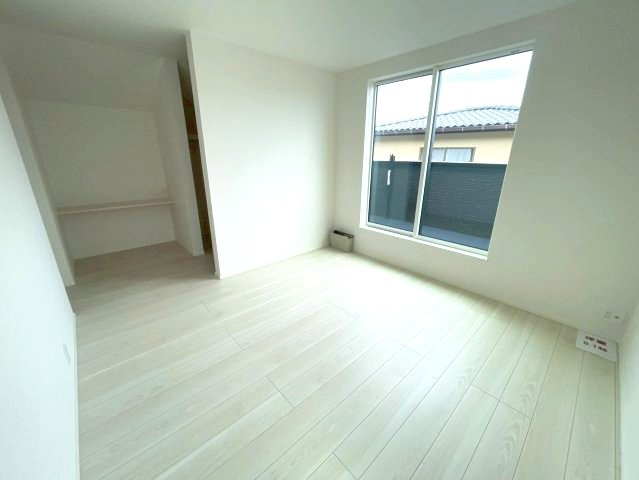 廿日市市前空4丁目　№36369の洋室|8.1帖