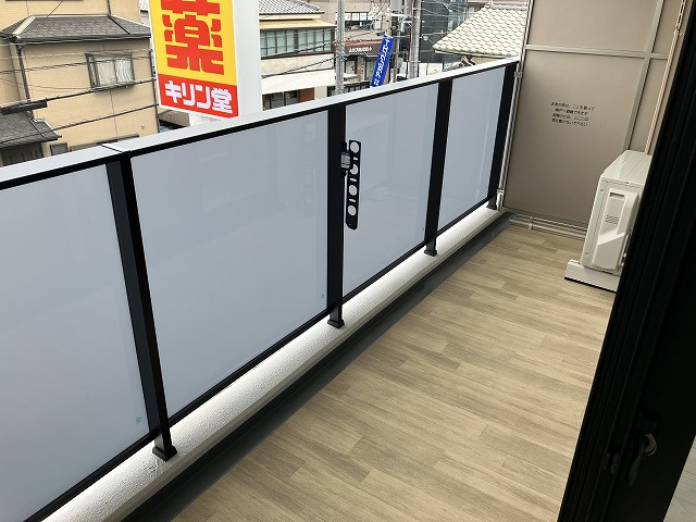 トリニティ豊中本町のバルコニー