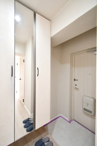 サンハイツ蓮田の玄関