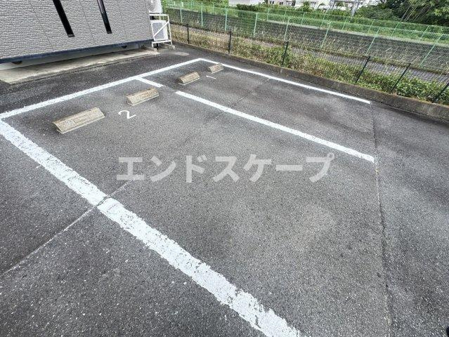 スリーゼ　Ｃの駐車場|高崎、前橋のお部屋探しはエンドスケープまで！お客様の理想お聞かせ下さい♪