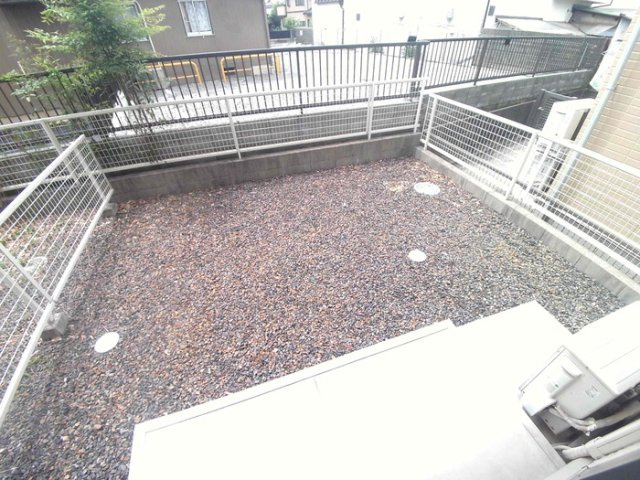 マ　メゾン菊住Ｗの庭