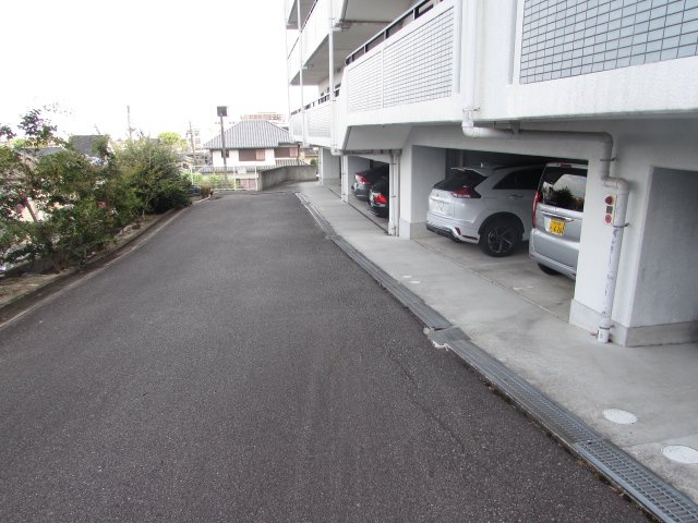 第二寿楽アビタシオンの駐車場