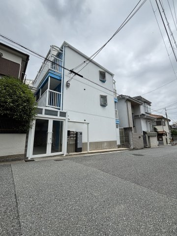 ロジェ楠丘の画像