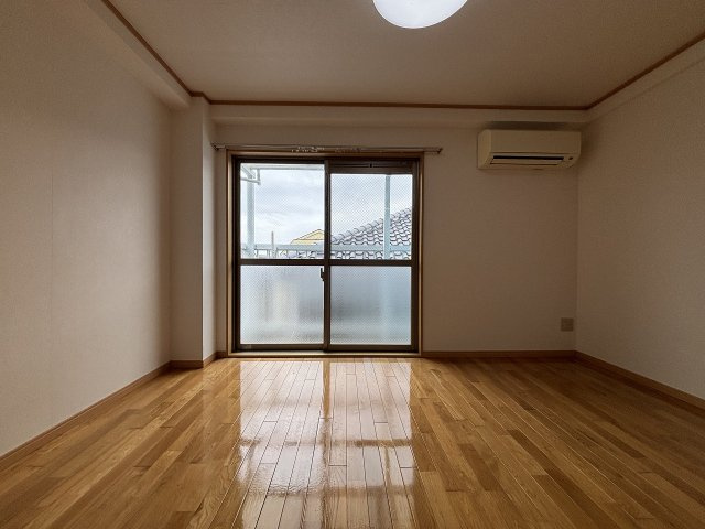 【居間・リビング】ロジェ楠丘