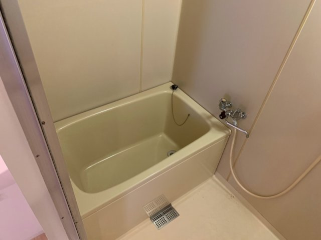 スカイハイツ曽根の浴室