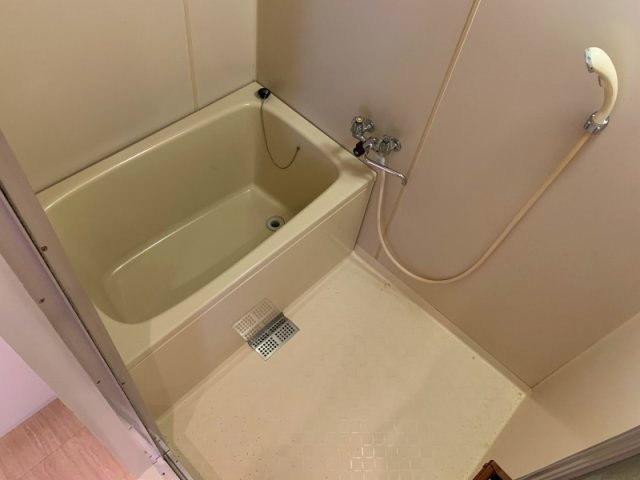 スカイハイツ曽根の浴室