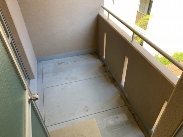 スカイハイツ曽根のバルコニー