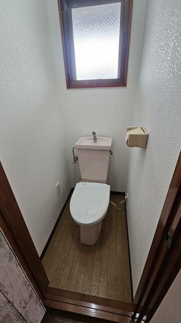 町田市小山町のアパートのトイレ
