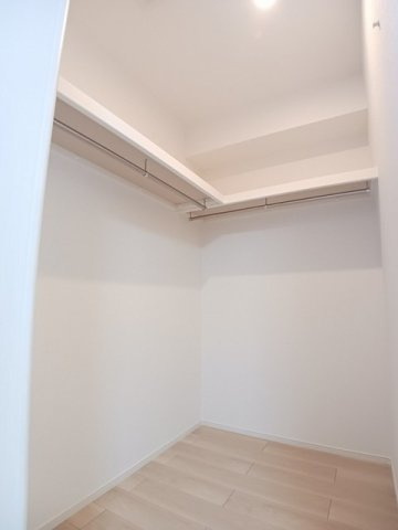 クラール南城　Ａの収納|大きなものも収納できそうです