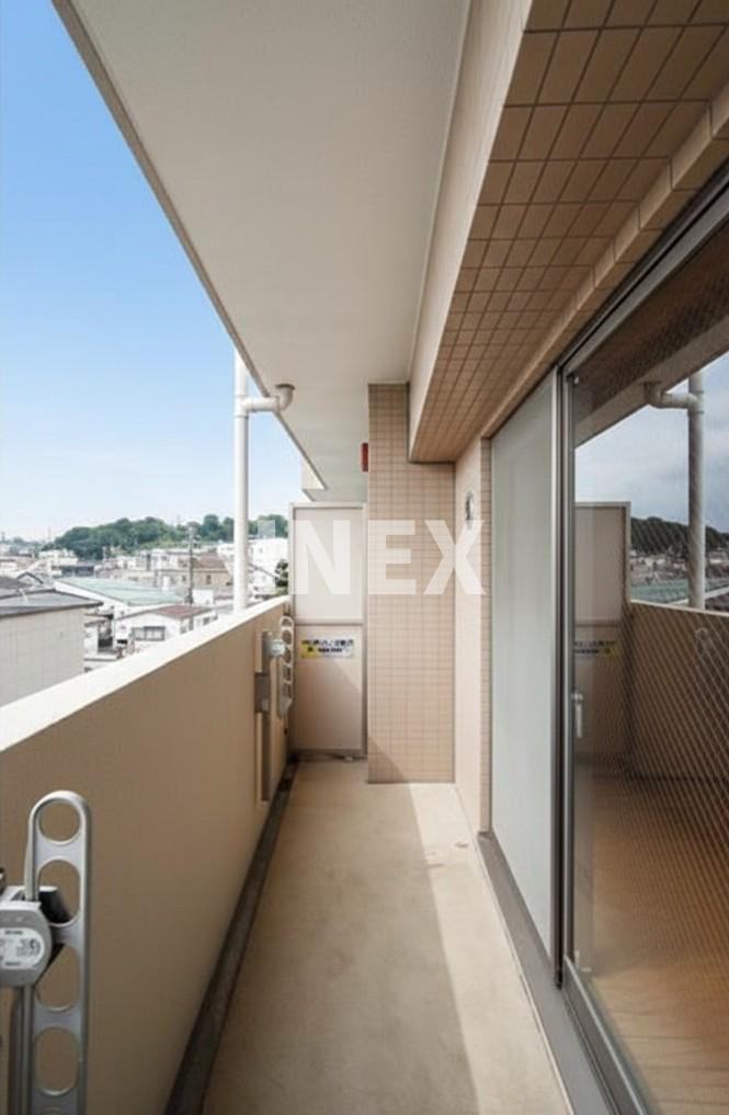 横浜市西区浅間町４丁目の賃貸マンションのバルコニー