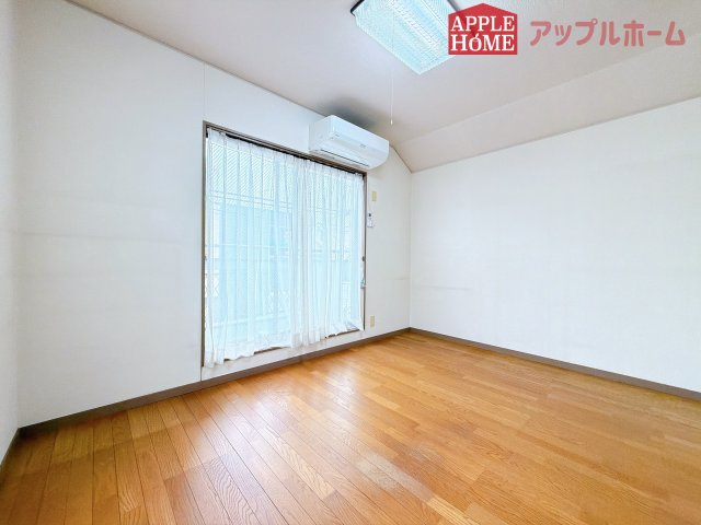 [中古住宅] 熊谷市三ヶ尻 1期の洋室|２階居室は全室収納あり！たっぷりある収納活用でお部屋もキレイを保てます♪