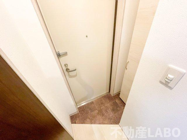 GRANDIR杉本町の玄関