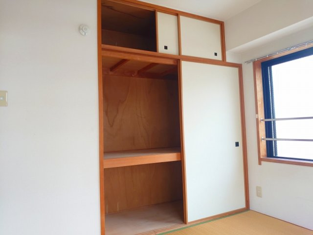 スリーエヌ豊中の収納