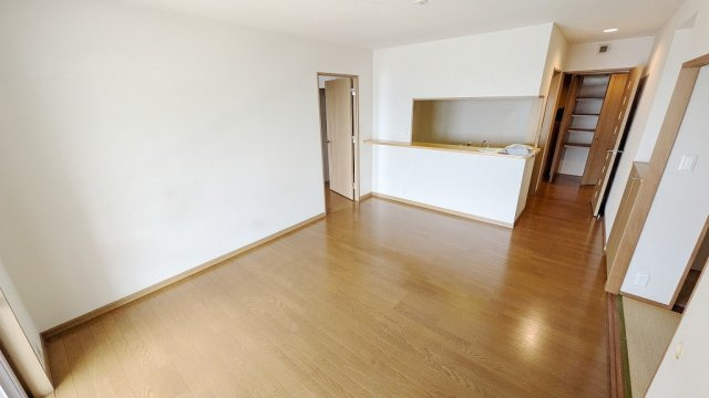 緑井スカイステージの居間・リビング