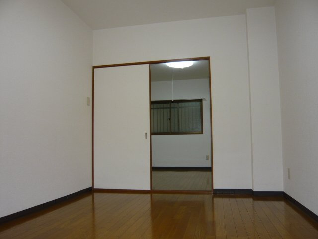 セランジュ豊中本町の居間・リビング