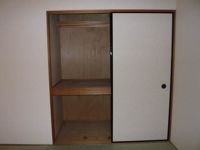 セランジュ豊中本町の収納