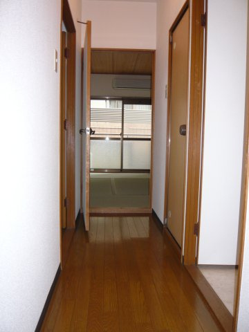 セランジュ豊中本町の玄関