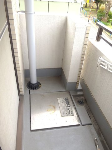小暮ビルのバルコニー