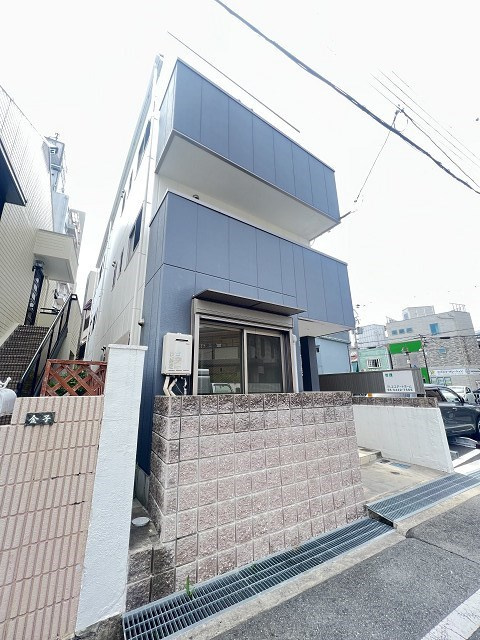 イーグル立花の外観