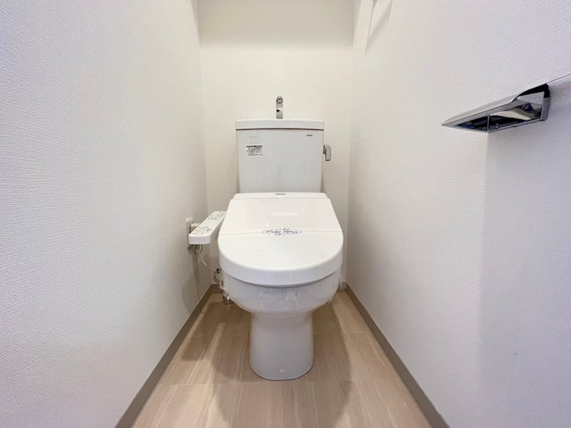 プレサンス難波駅前のトイレ