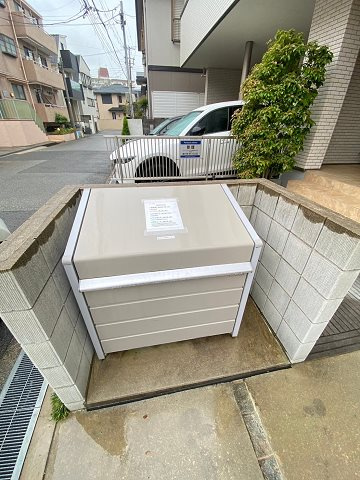グリーン・ヒル甲東の外観