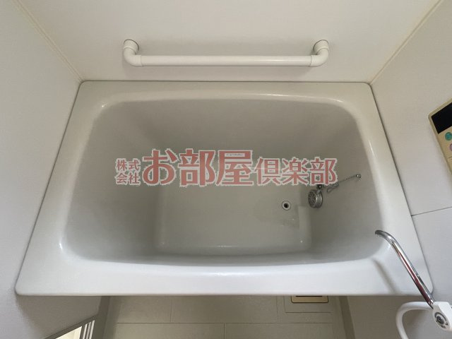 エレガンス壱番館の浴室|きれいなお風呂です