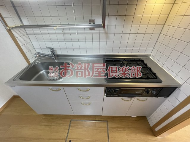 エレガンス壱番館のキッチン|コンパクトなキッチンで掃除もラクラク