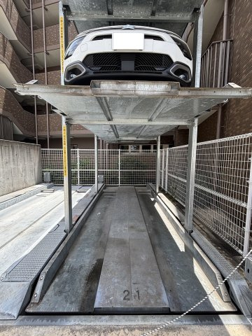 セレッソコート豊中長興寺の駐車場