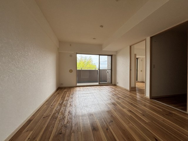 セレッソコート豊中長興寺の居間・リビング