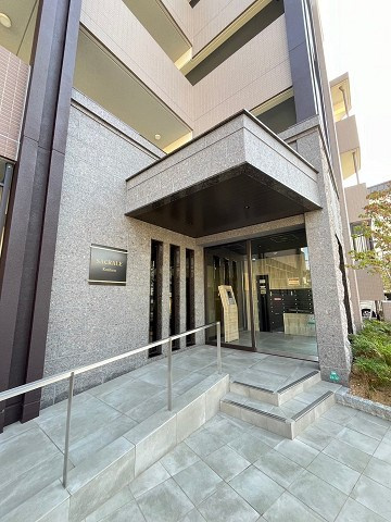 サクラーレ甲子園のエントランス