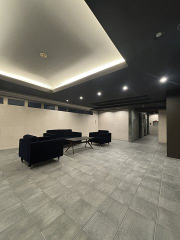 レジデンス本町靭公園のロビー