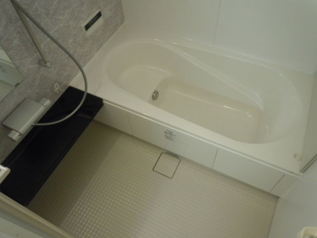 D-room中桜塚の浴室
