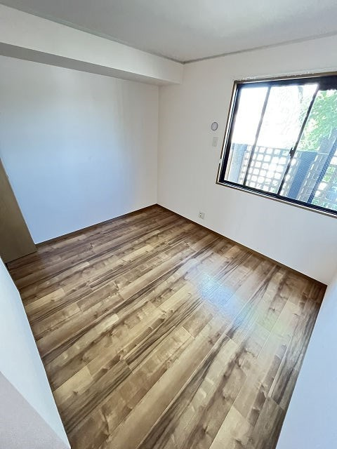 VILLA98の居間・リビング|こちらのリビングで趣味の時間をお楽しみください