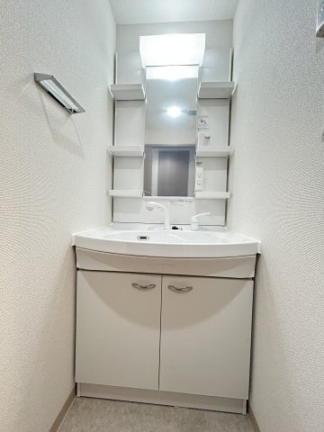 NEコート甲南町の洗面所