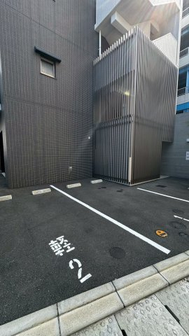 アルファレガロ大橋の駐車場