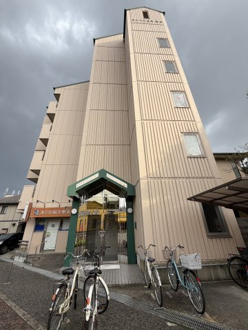 グリーンビラ西代の外観