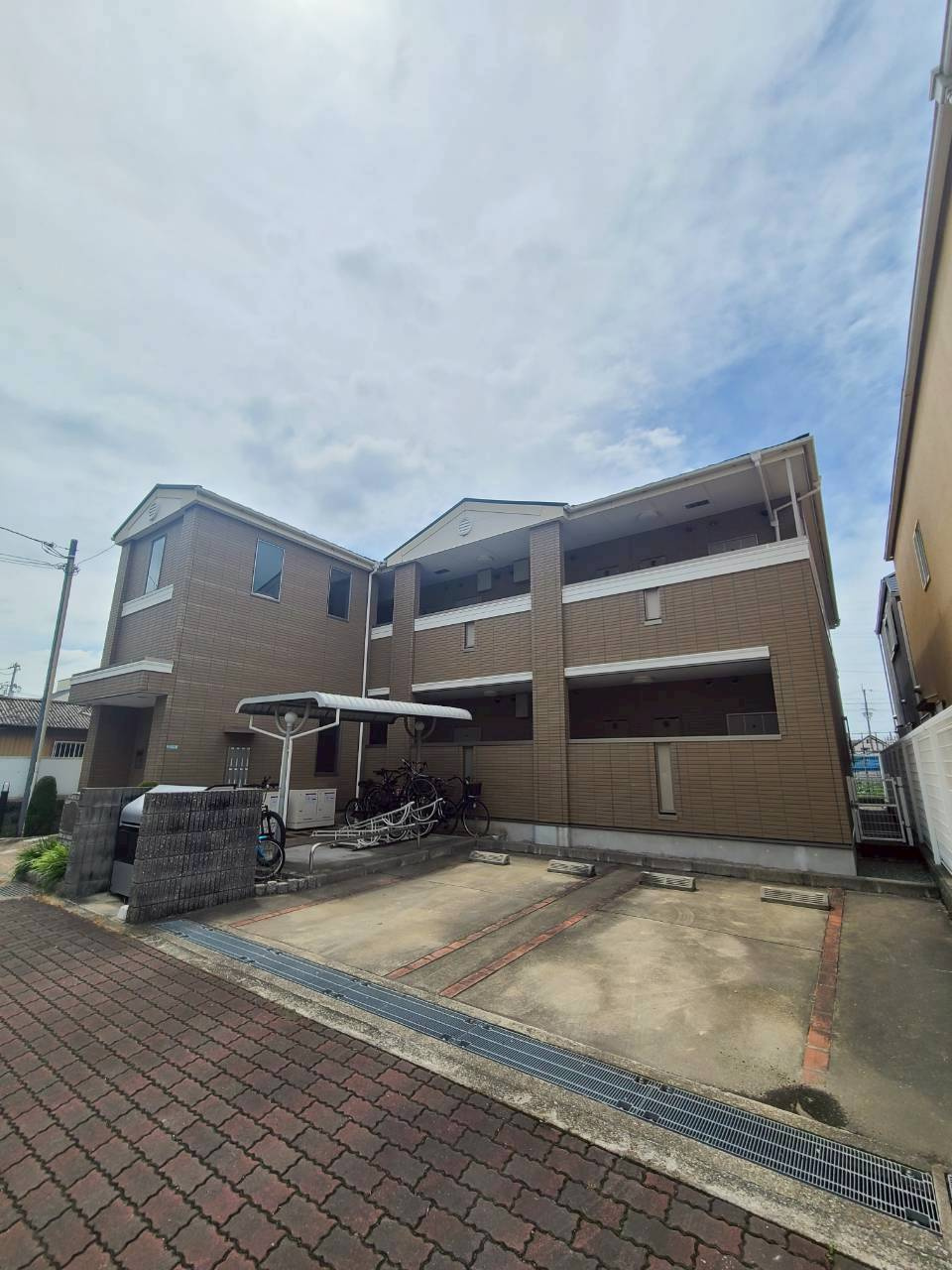 クラールの外観