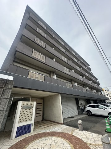 カーサ・リナート東比恵の外観