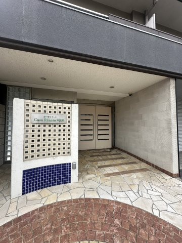カーサ・リナート東比恵のエントランス