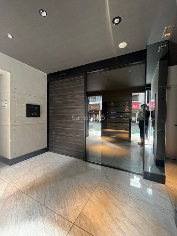 S-RESIDENCE難波Brillerのエントランス