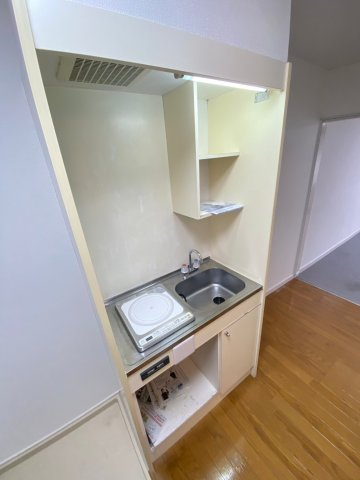 グラン逆瀬川のキッチン