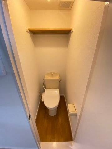 グラン逆瀬川のトイレ