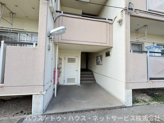 プロミネント馬橋のエントランス